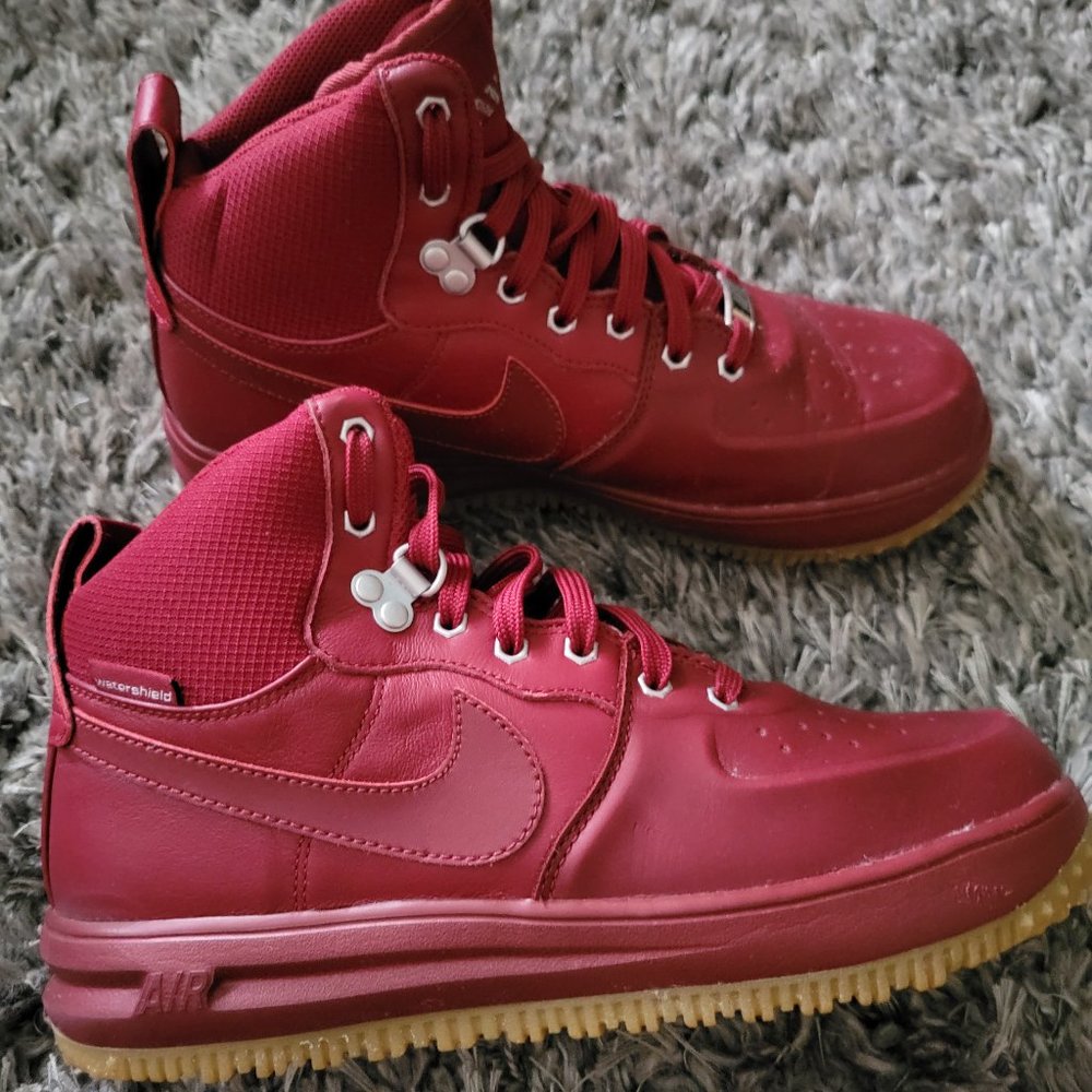 Air Force 1 Nike boot